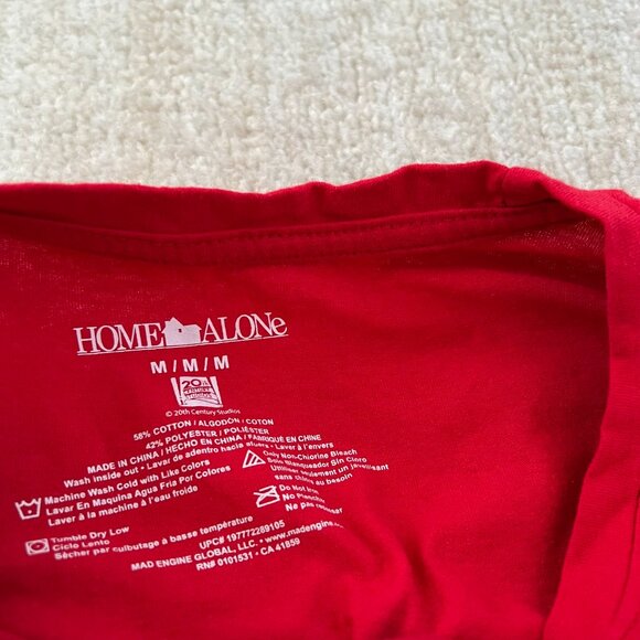 Home Alone Ugly Christmas Graphic Short Sleeve Tee Shirt M - Picture 2 of 8